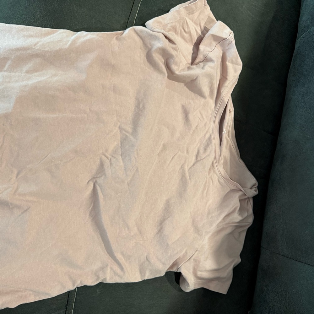Old Navy Women's Short Sleeve Tee - Light Pink